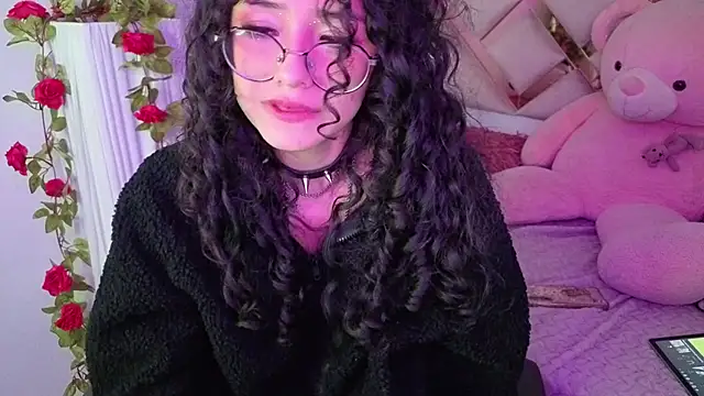 CherieCurl online show from May 7, 2:49 am