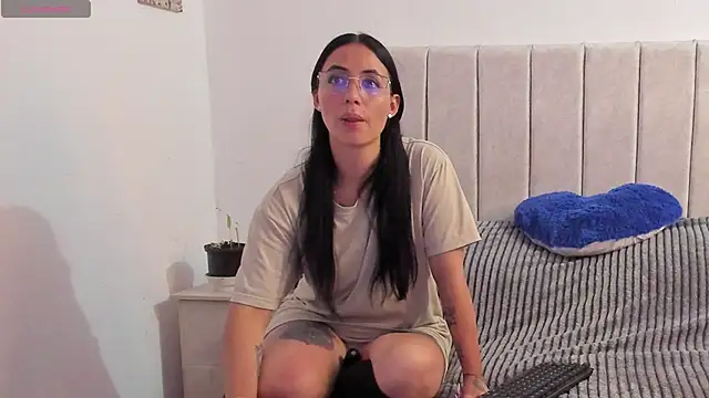 anny roberts online show from February 4, 10:57 pm