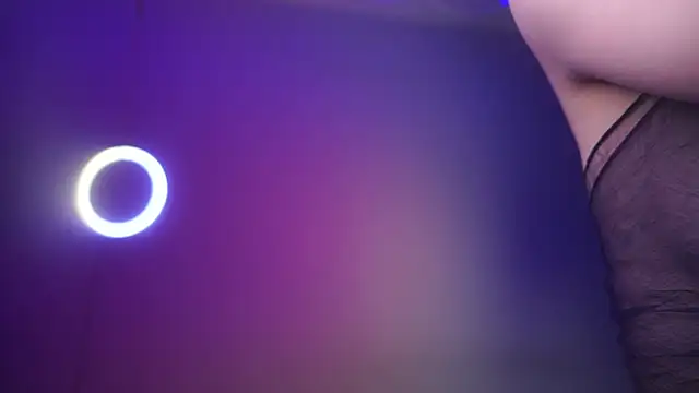 ginger hugs online show from September 24, 10:09 pm