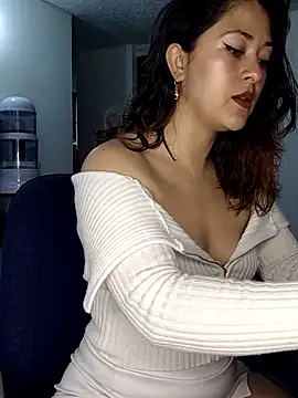Snapshot of LisbethMoore_ chatting on October 20, 5:05 pm LisbethMoore online show from October 20, 5:05 pm