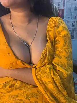 APKI WIFE  online show from May 13, 3:23 am