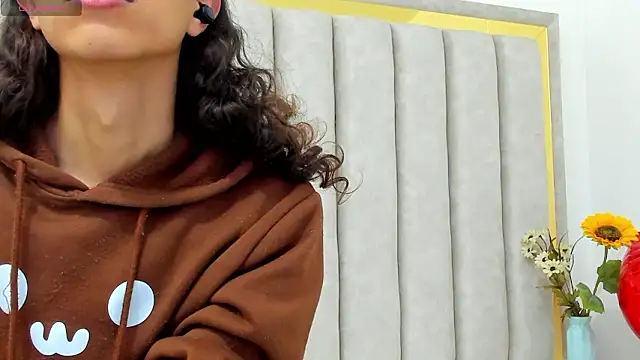 FreyaMoller online show from February 18, 7:13 pm