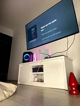 Kimi Ass online show from October 3, 11:32 pm