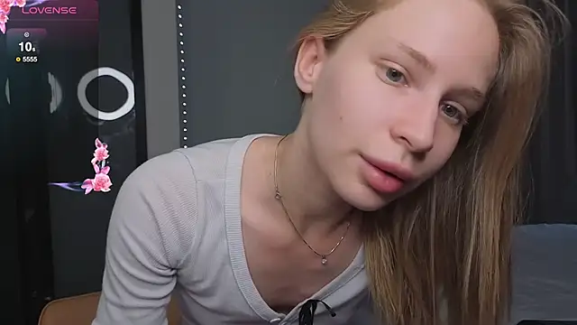 Elis Fox online show from January 9, 9:03 am