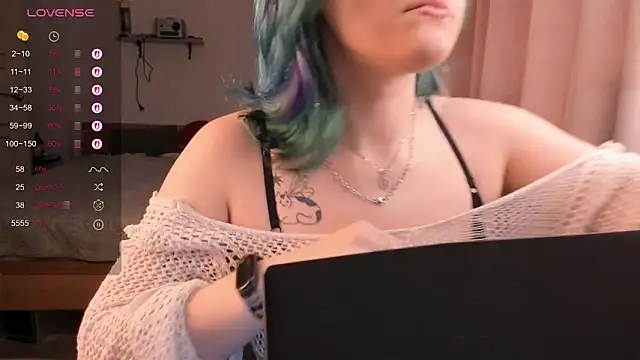 alisahug online show from November 26, 8:59 am