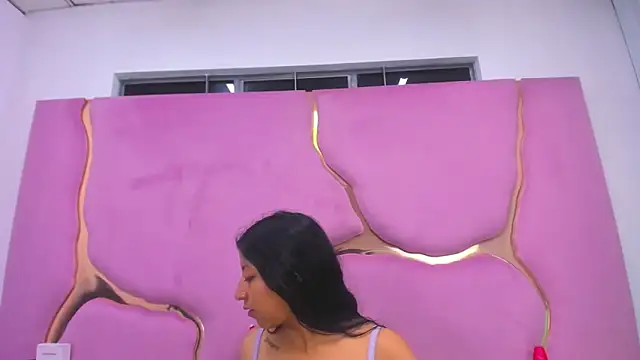 VaneLin18 online show from November 19, 11:05 pm