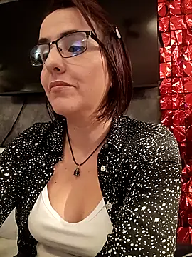 IsisBlake online show from November 7, 7:30 pm