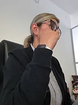 Cata Office-12 online show from November 28, 4:32 pm