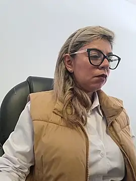 Cata Office-12 online show from November 8, 4:56 pm