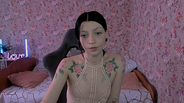 roselolly online show from December 20, 5:22 am