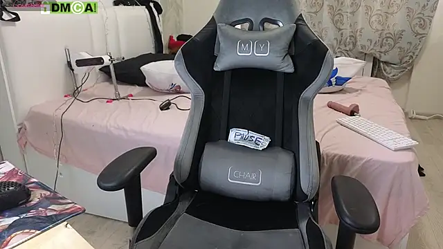 KawaiiNullify online show from February 22, 5:30 am