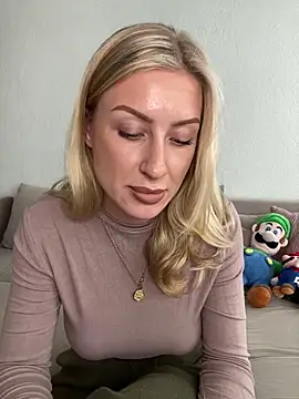 belle98 online show from March 17, 11:47 am