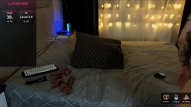 roxycrush online show from November 11, 5:32 pm