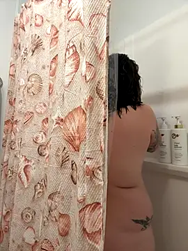 Hotmess express420 online show from November 15, 2:07 pm