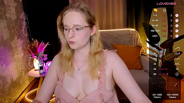 Aemilia  online show from November 16, 8:49 am