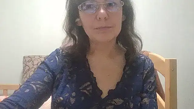 HollyJewel online show from March 9, 7:39 pm