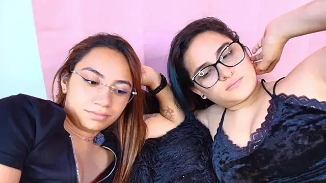 Jules n Gia online show from October 27, 10:04 pm