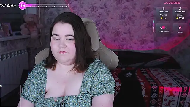 Estelle Hicks online show from February 27, 6:41 pm