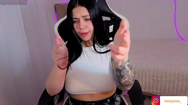 Victoryyy  online show from January 5, 7:06 pm