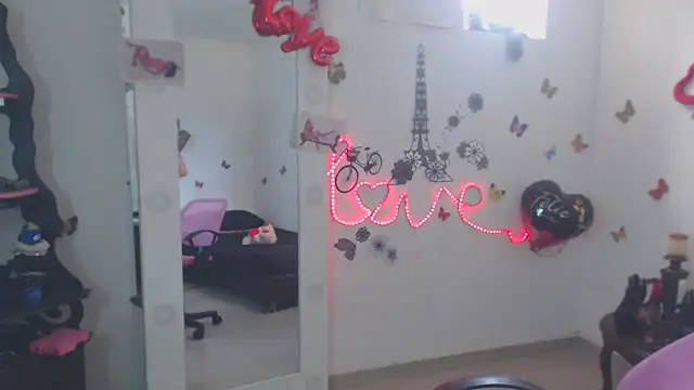 Snapshot of brigitht chatting on September 14, 3:32 pm brigitht online show from September 14, 3:32 pm