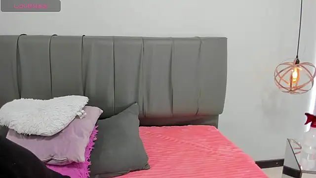 Snapshot of Cherllynn chatting on September 29, 3:39 pm Cherllynn online show from September 29, 3:39 pm