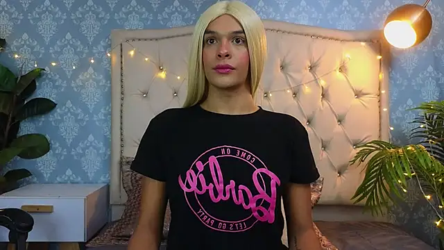 Shantal Joness online show from February 27, 9:36 pm