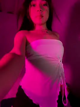 AprilDubois online show from November 5, 10:59 pm