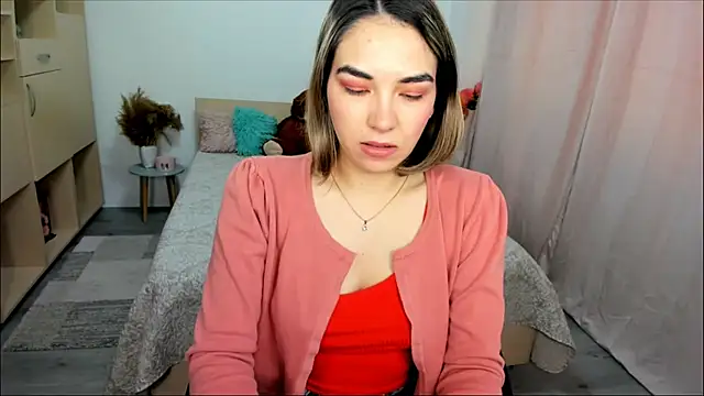 Alexa Dolly12 online show from April 14, 7:30 am