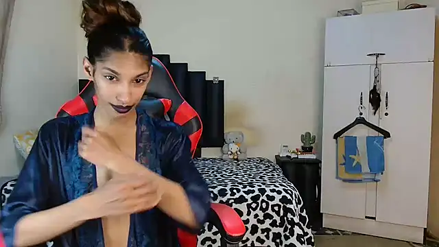 Silkylicious online show from July 23, 10:40 pm