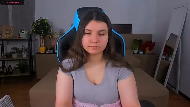 Viola  Shy online show from February 3, 3:37 am