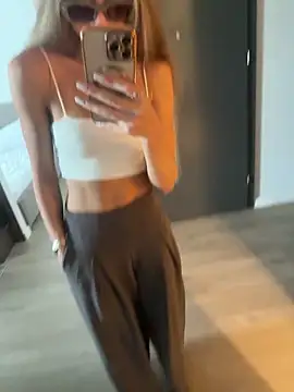 BARBIE 22888 online show from September 13, 12:35 pm