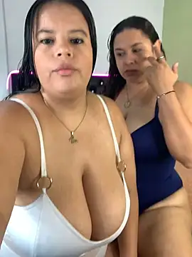 twocurvylatins online show from April 21, 9:05 am