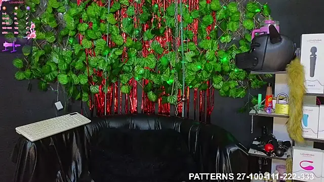 Sweett Mollyy online show from March 12, 11:51 pm