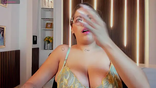 Melisa Soto online show from November 11, 8:39 pm