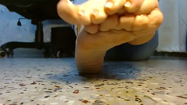 Samantabrown  online show from October 21, 11:25 am