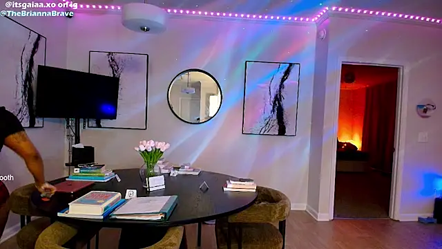 BriannaBrave online show from February 28, 4:23 am