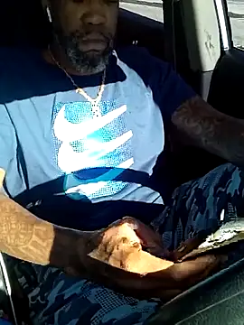 Snapshot of 3prettyboy3 chatting on October 28, 10:25 pm 3prettyboy3 online show from October 28, 10:25 pm