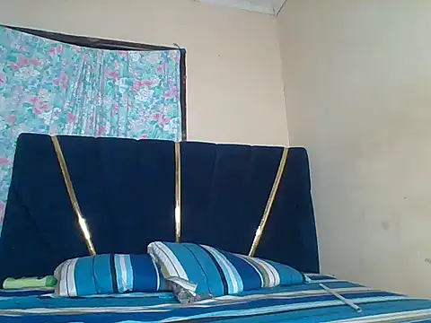 awino001 online show from March 29, 6:51 pm