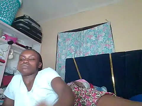 awino001 online show from April 3, 10:52 pm