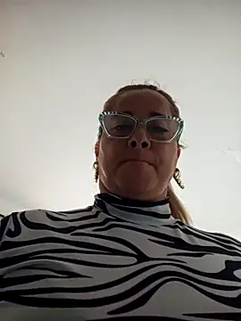 Snapshot of natally_ross21 chatting on September 28, 2:22 pm natally ross21 online show from September 28, 2:22 pm