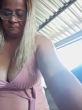 Snapshot of natally_ross21 chatting on October 1, 1:27 pm natally ross21 online show from October 1, 1:27 pm