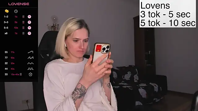 Sexy Sweets online show from October 29, 5:04 pm