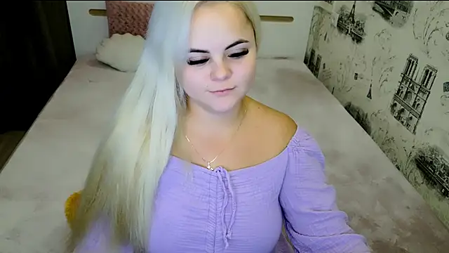Snapshot of lovely-eyes chatting on October 21, 6:45 pm lovely-eyes online show from October 21, 6:45 pm