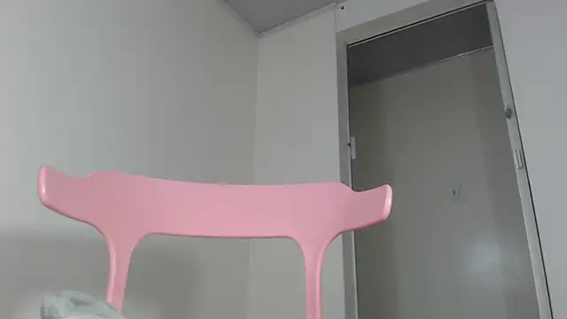 Kitty Mifl online show from February 11, 2:58 am