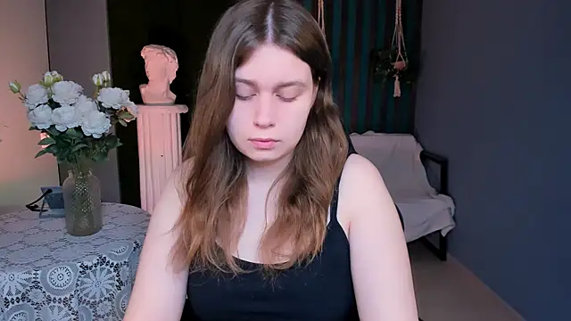 FioraMarmoris online show from March 4, 5:14 am