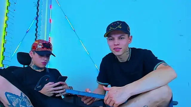 Snapshot of HOT_boy2025 chatting on September 27, 2:57 pm HOT boy2025 online show from September 27, 2:57 pm