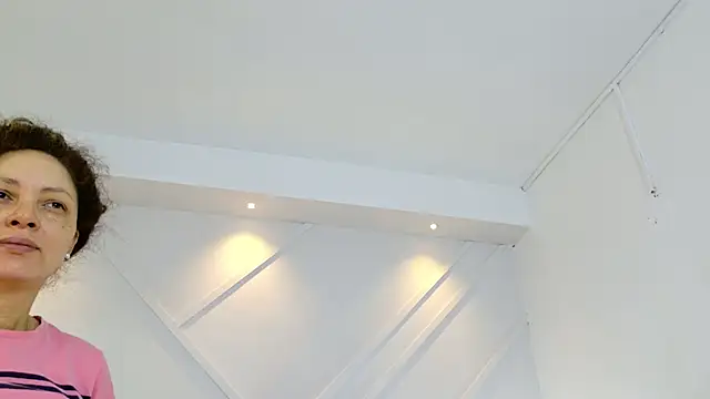 Juliabadlee online show from June 16, 12:22 am