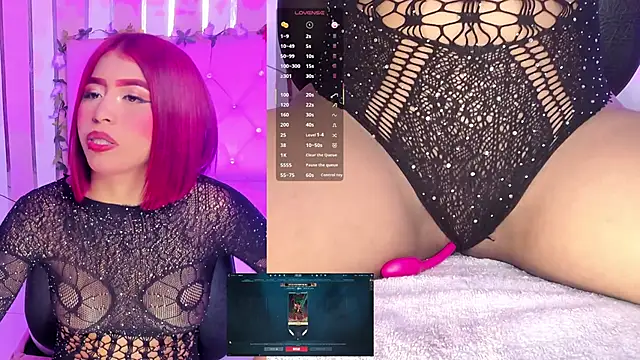 Snapshot of XimenaReid chatting on September 16, 9:23 pm XimenaReid online show from September 16, 9:23 pm