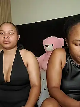 R-thequeen online show from June 15, 6:35 am
