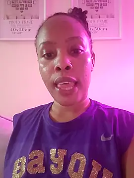 R-thequeen online show from May 15, 10:45 pm